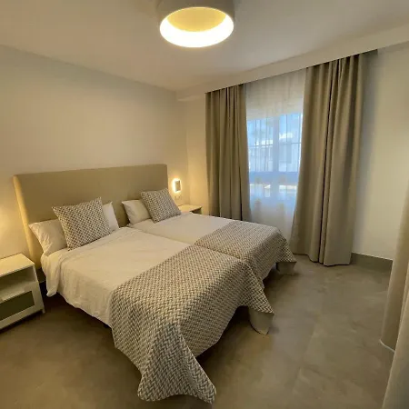 Apartment Izaro Atico De Lujo Cerca De Playa Dorada *