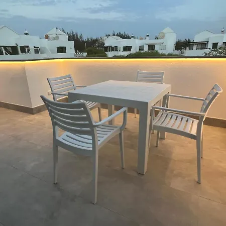 Izaro Atico De Lujo Cerca De Playa Dorada Apartment *