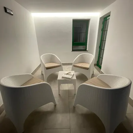 Apartment Izaro Atico De Lujo Cerca De Playa Dorada