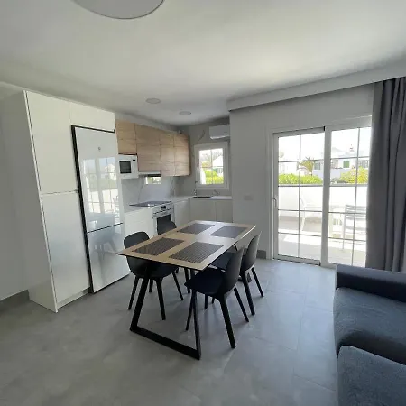 Izaro Atico De Lujo Cerca De Playa Dorada Playa Blanca