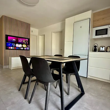 Izaro Atico De Lujo Cerca De Playa Dorada Apartamento *