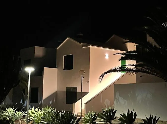 Appartamento Izaro Atico De Lujo Cerca De Playa Dorada *