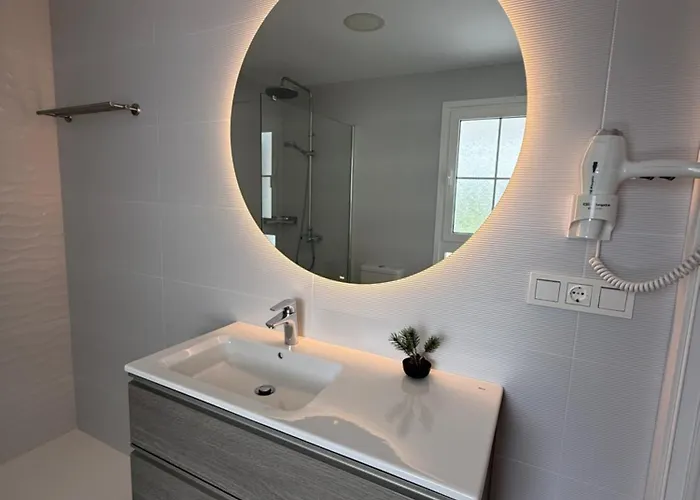 Izaro Atico De Lujo Cerca De Playa Dorada Apartamento